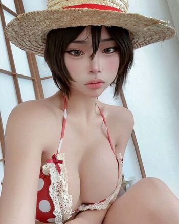 Akari_Cos