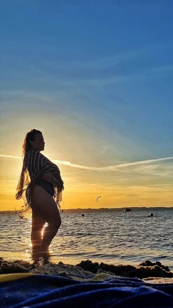 Aneta Buena