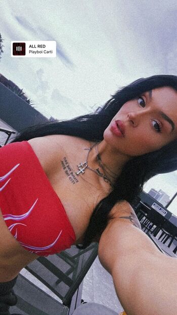 Cora Jade