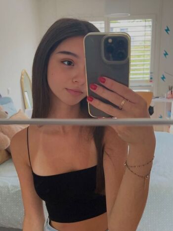 Emilycutiexx