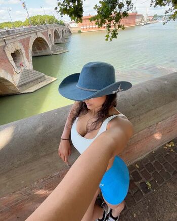 Fei LE Gal
