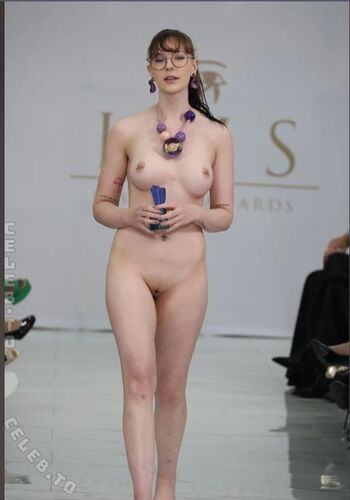 Isis Fashion Award