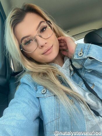 julievega26