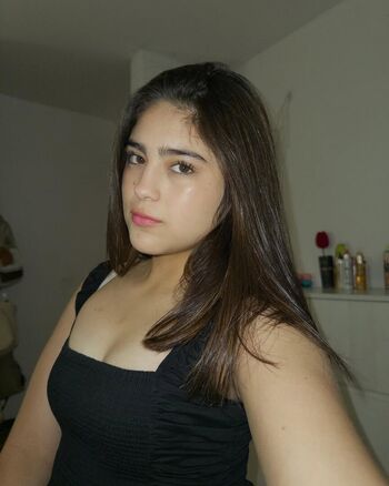 Laleyenda DeLuci