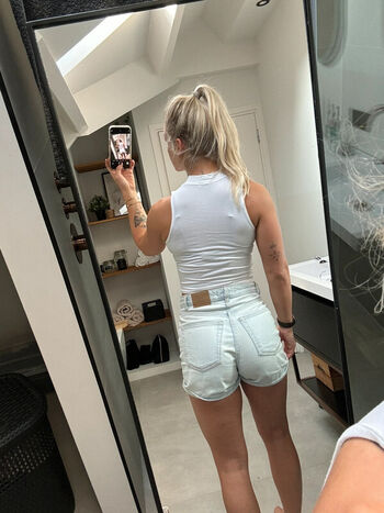 Larissa Van Meerten
