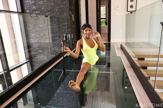 Lola Morena
