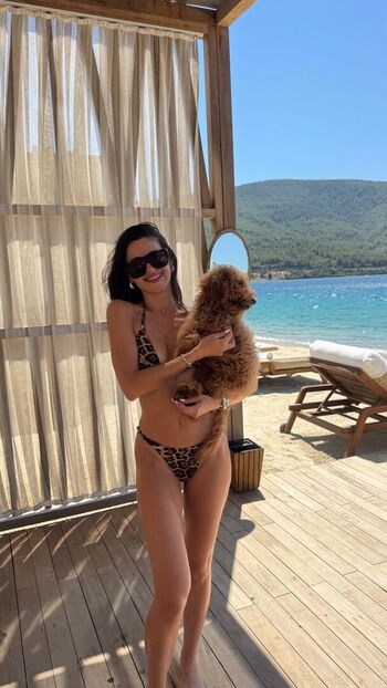 Nesrin Cavadzade