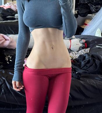 nicoleponyxo