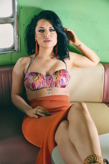 Shona McGarty