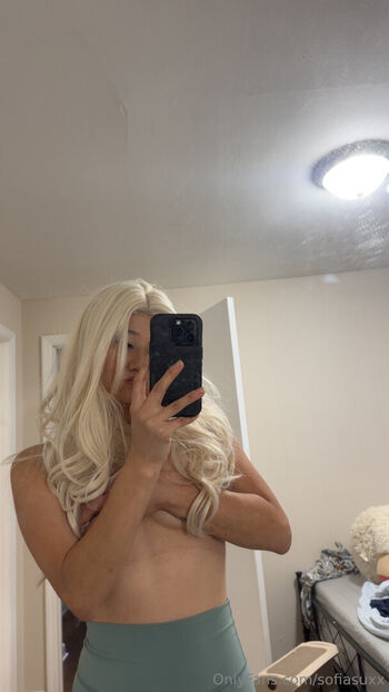sofiasuxx