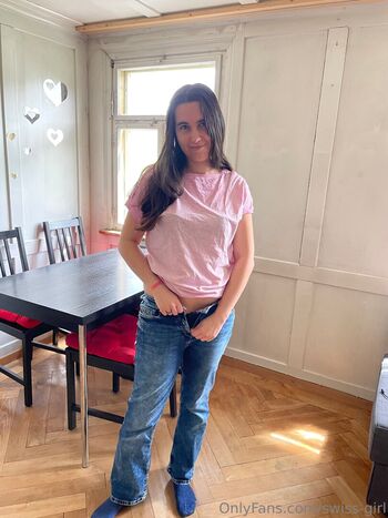 swiss-girl-vanessa