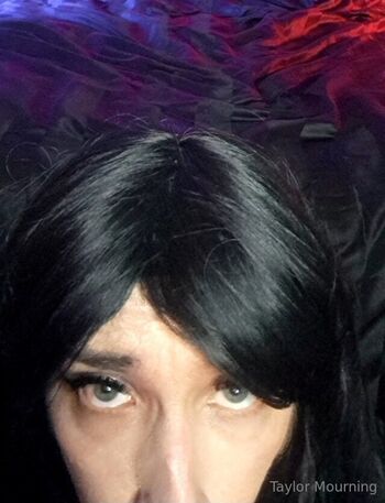 taylor_mourning