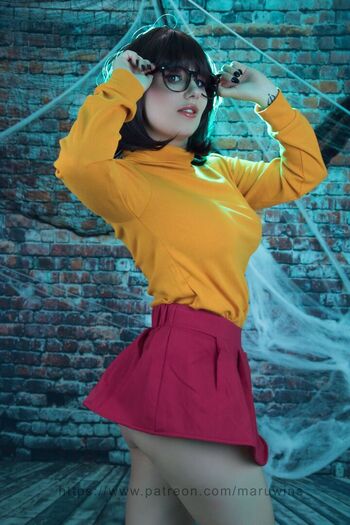 Velma & Daphne Cosplay